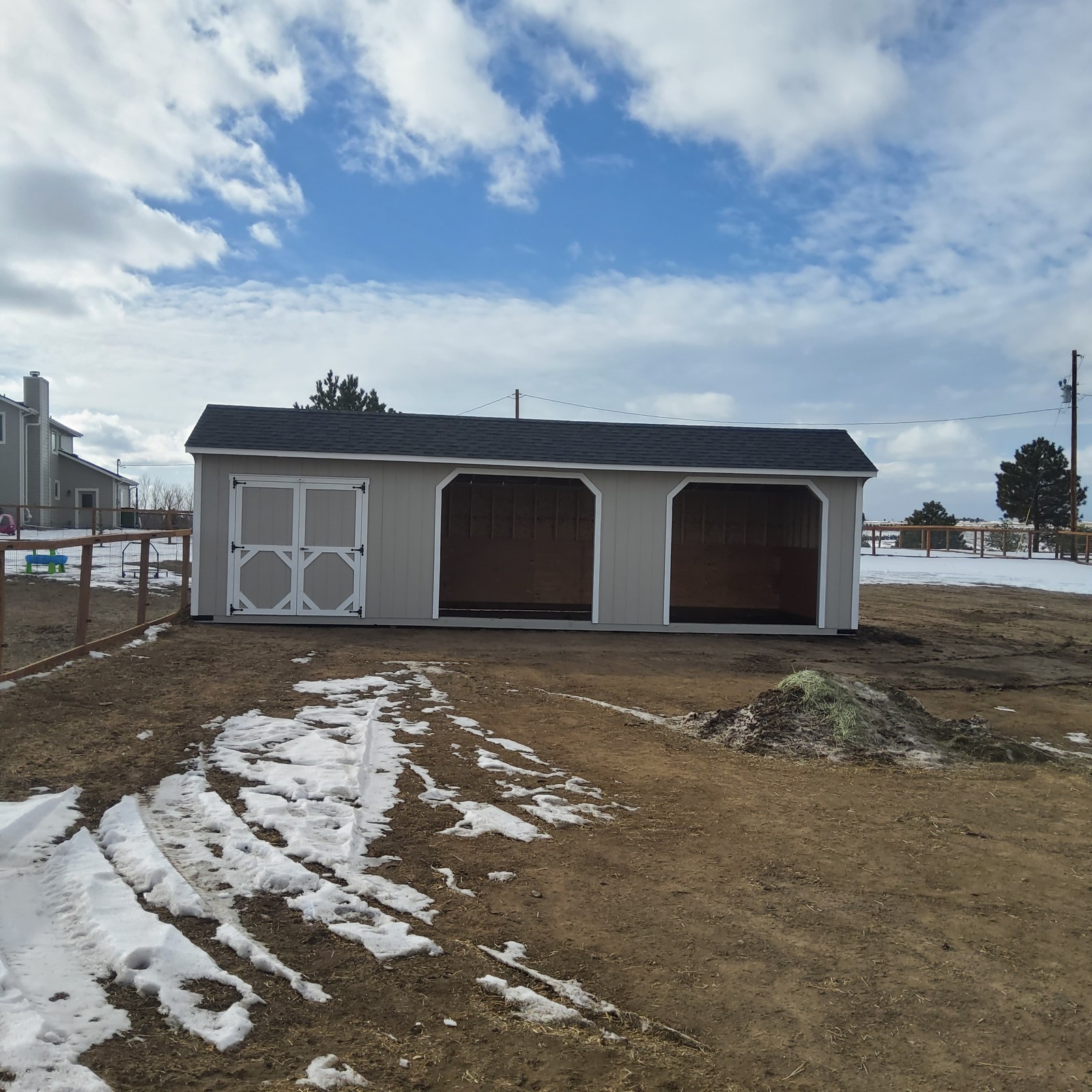 Loafing shed run-in horse shelter delivered to a livestock paddock in southern Colorado