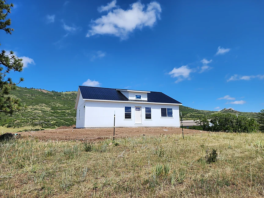 Completed Sunny Side shell on a mountain lot
